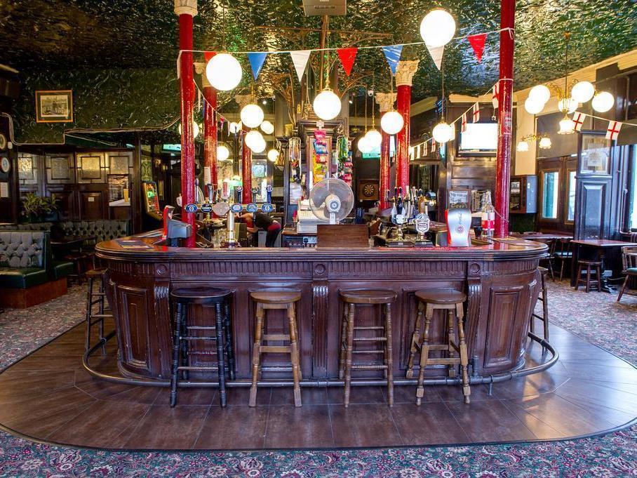 Beaconsfield Inn London