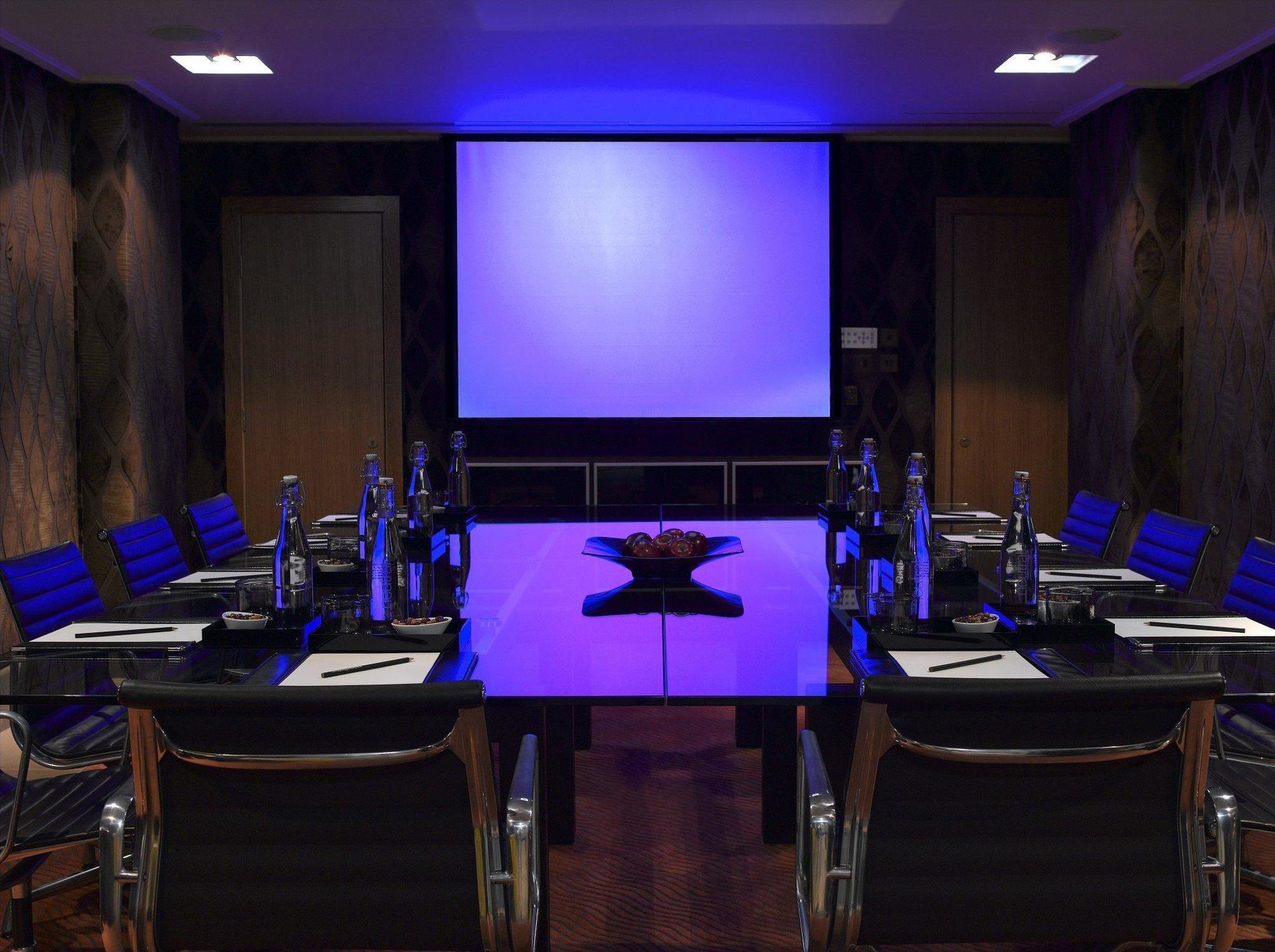 Radisson Blu Hotel, Leicester Square 5* London