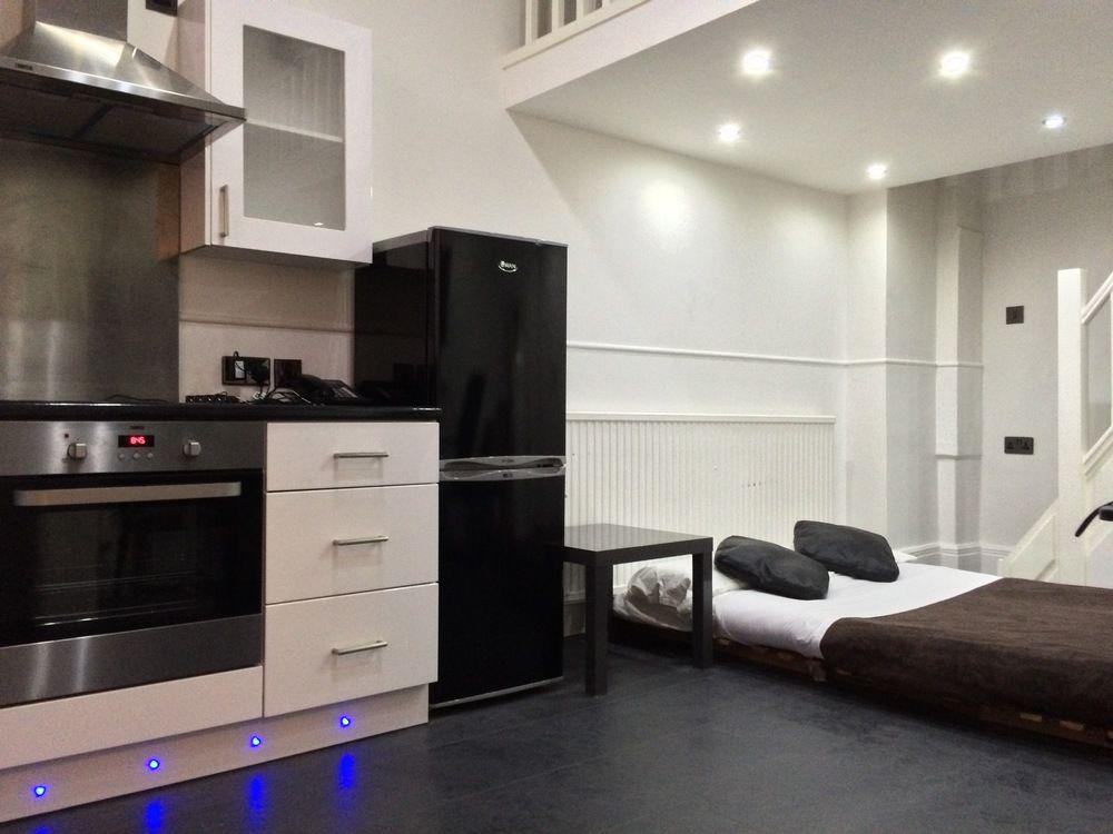 Continental Hotel 2*