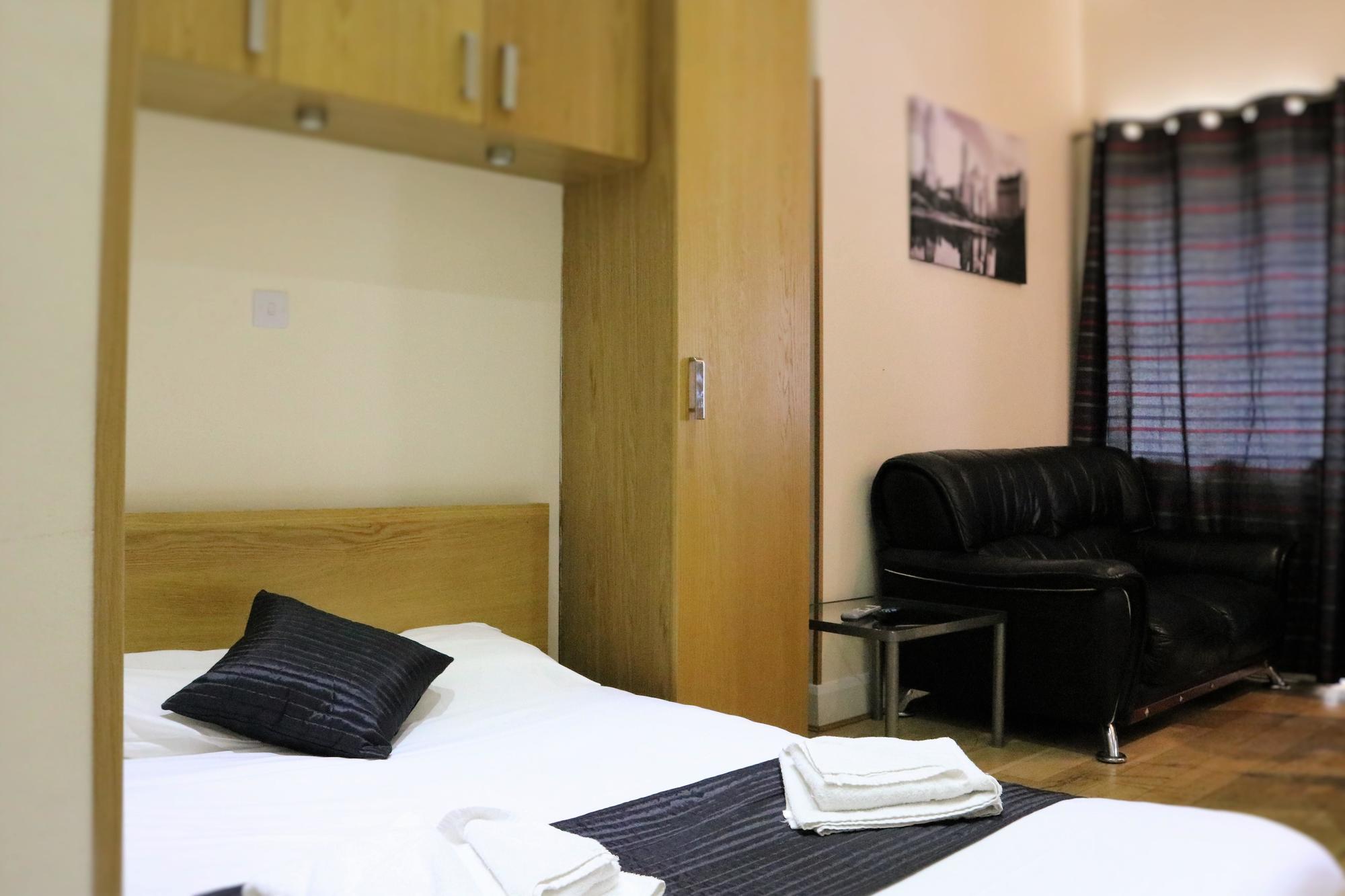 Imperial Court Studios Apartment