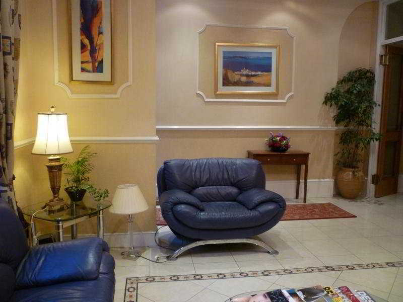 Hotel Avon London