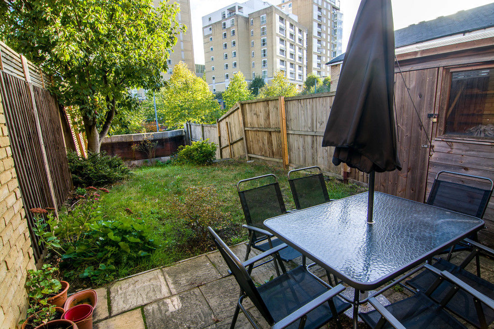Hotel Wharf -