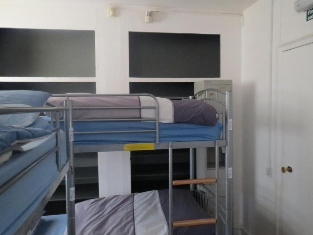 4 Star Piccadilly 2*