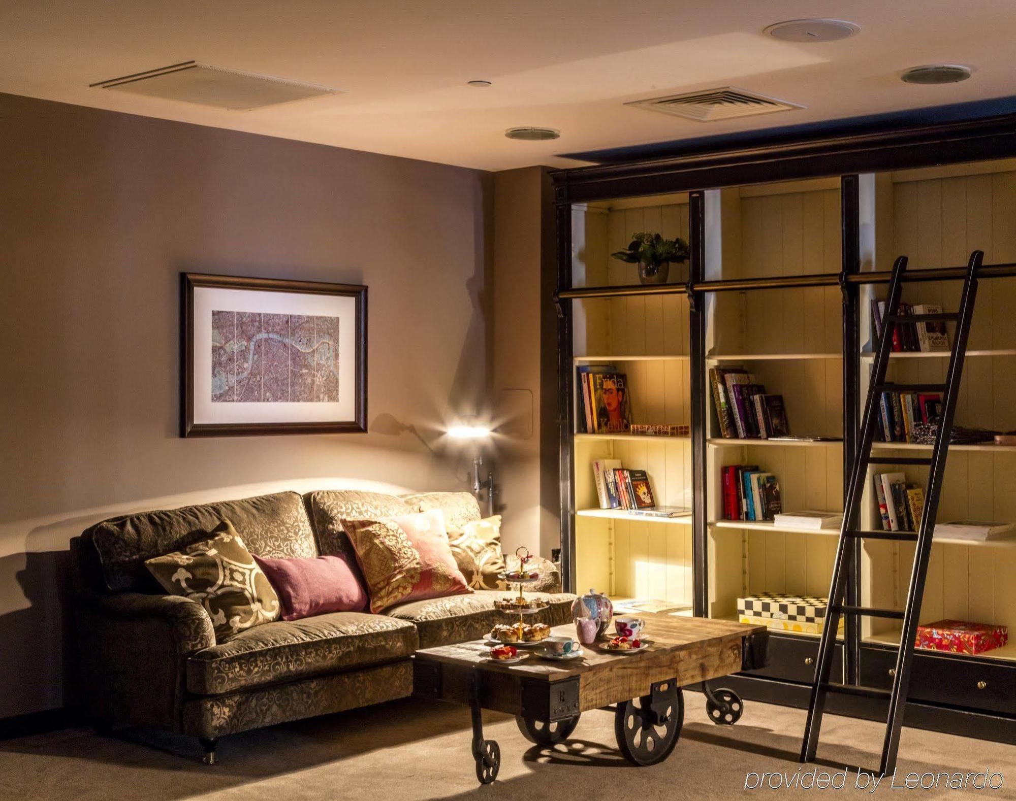 Cove Cannon Street Hotel 4*