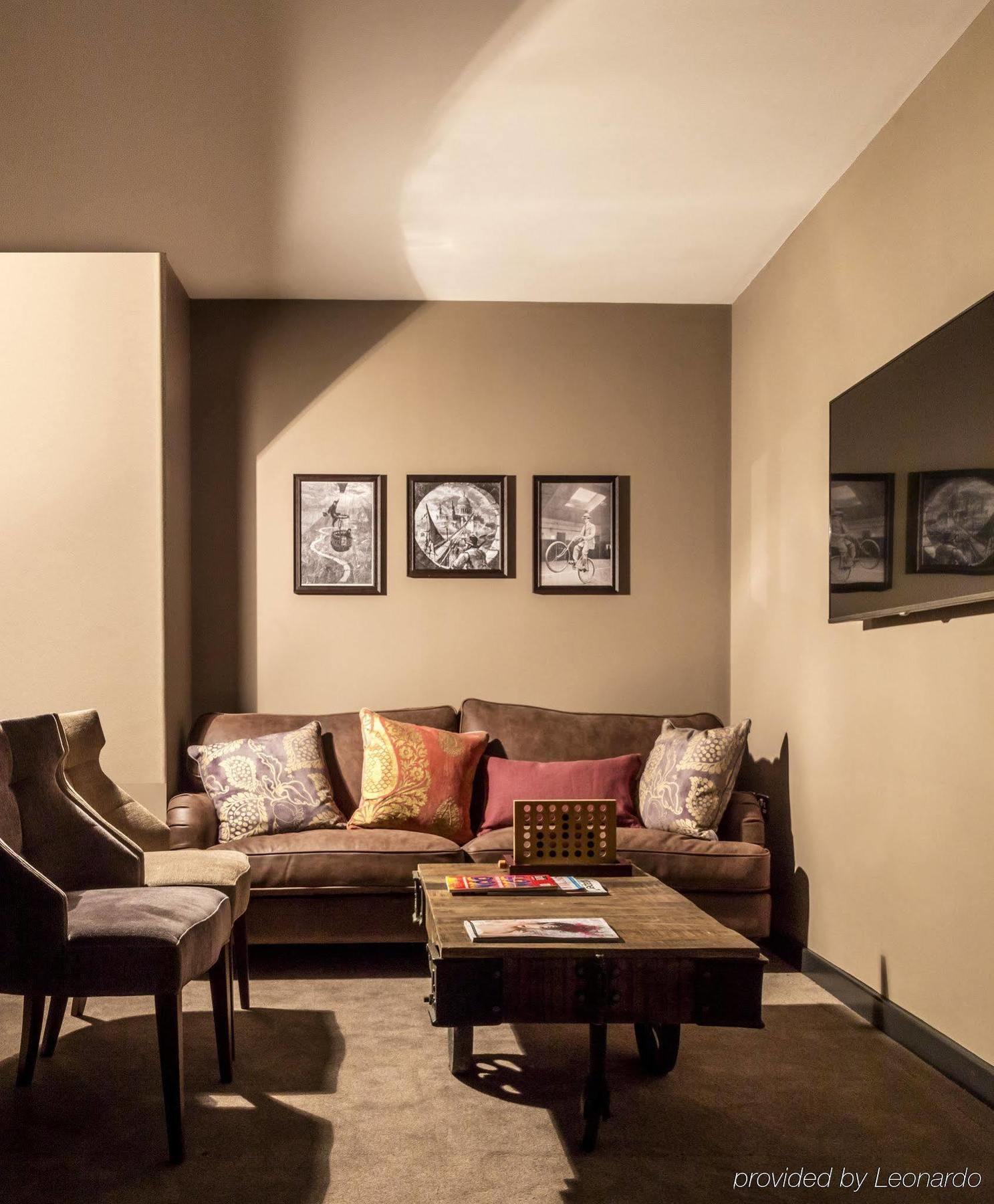 Cove Cannon Street Hotel 4*