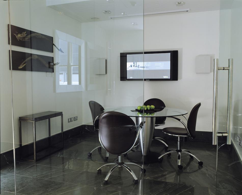 Radisson Blu Hotel, Marble Arch - Formerly Sussex 4* Londen
