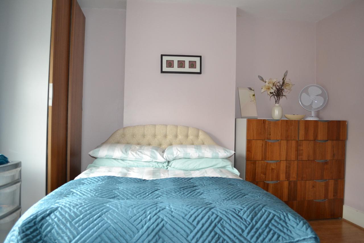 2 Bedroom House -ealing * London