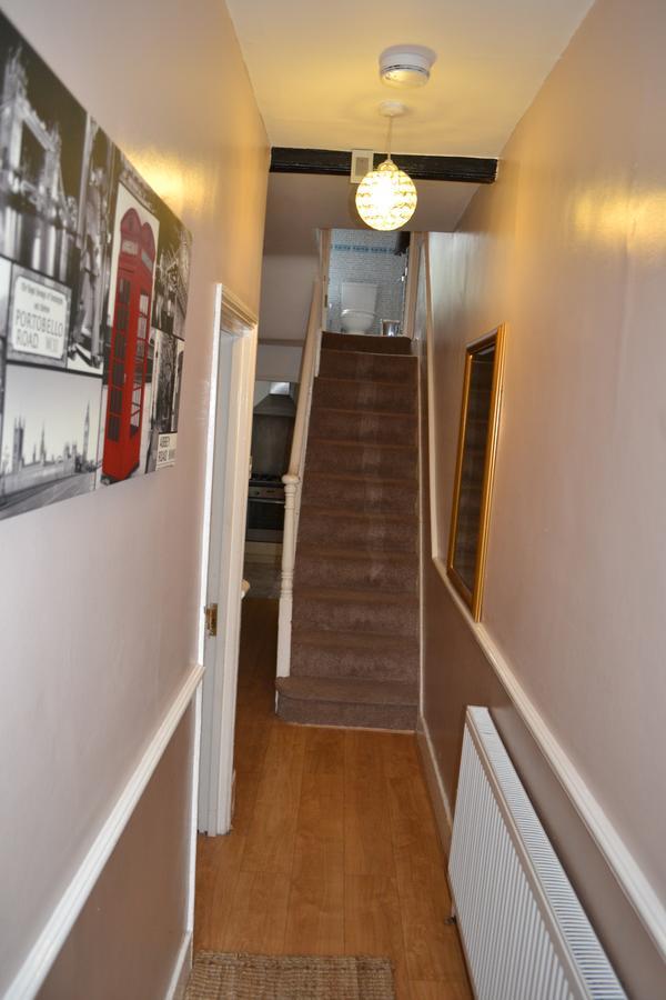 2 Bedroom House -ealing Ferienhaus London