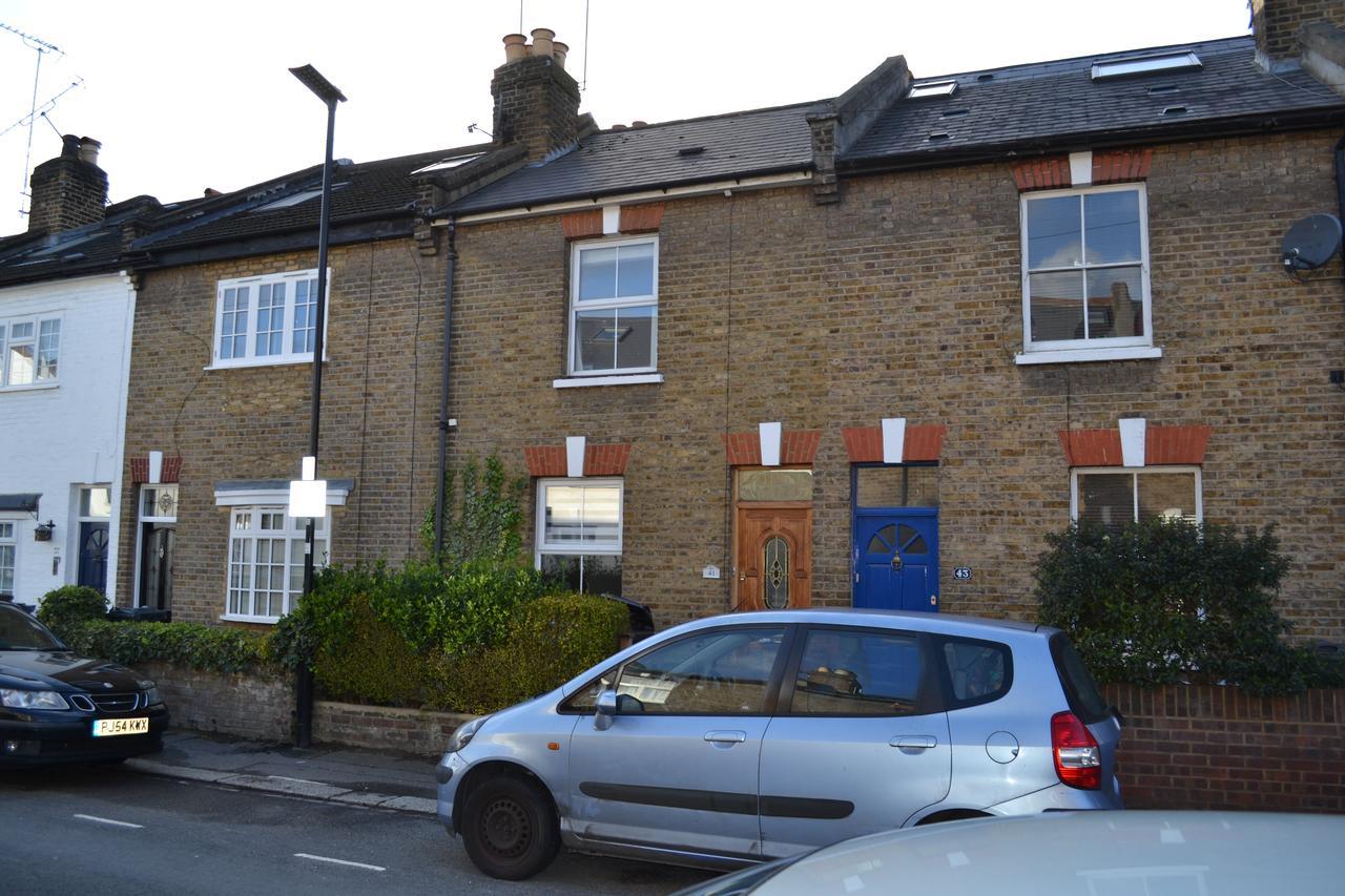 2 Bedroom House -ealing Ferienhaus London