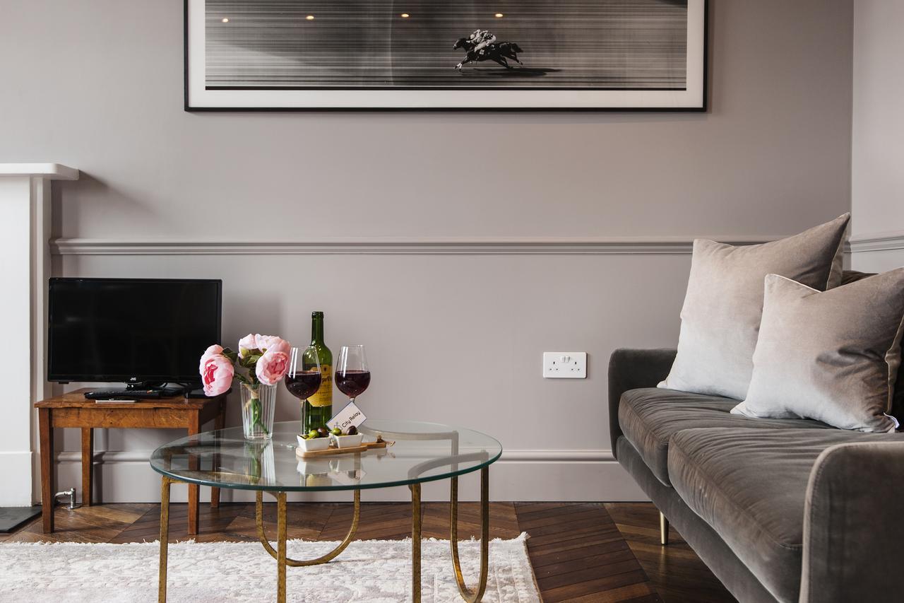 The Cleveland Arms Apartment *