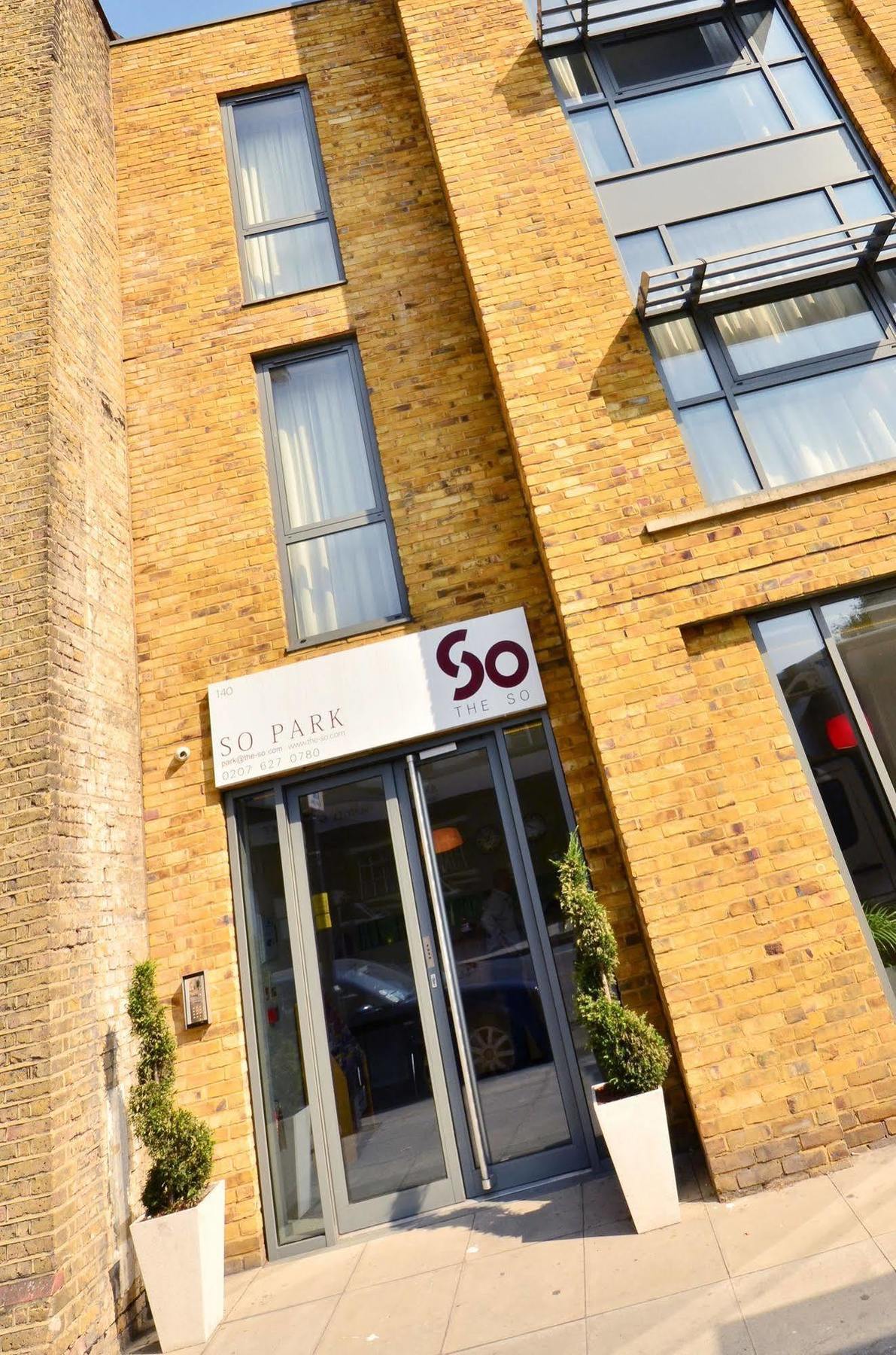 Axiom Park 4* Londen