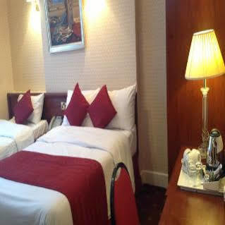 Avon Hotel London