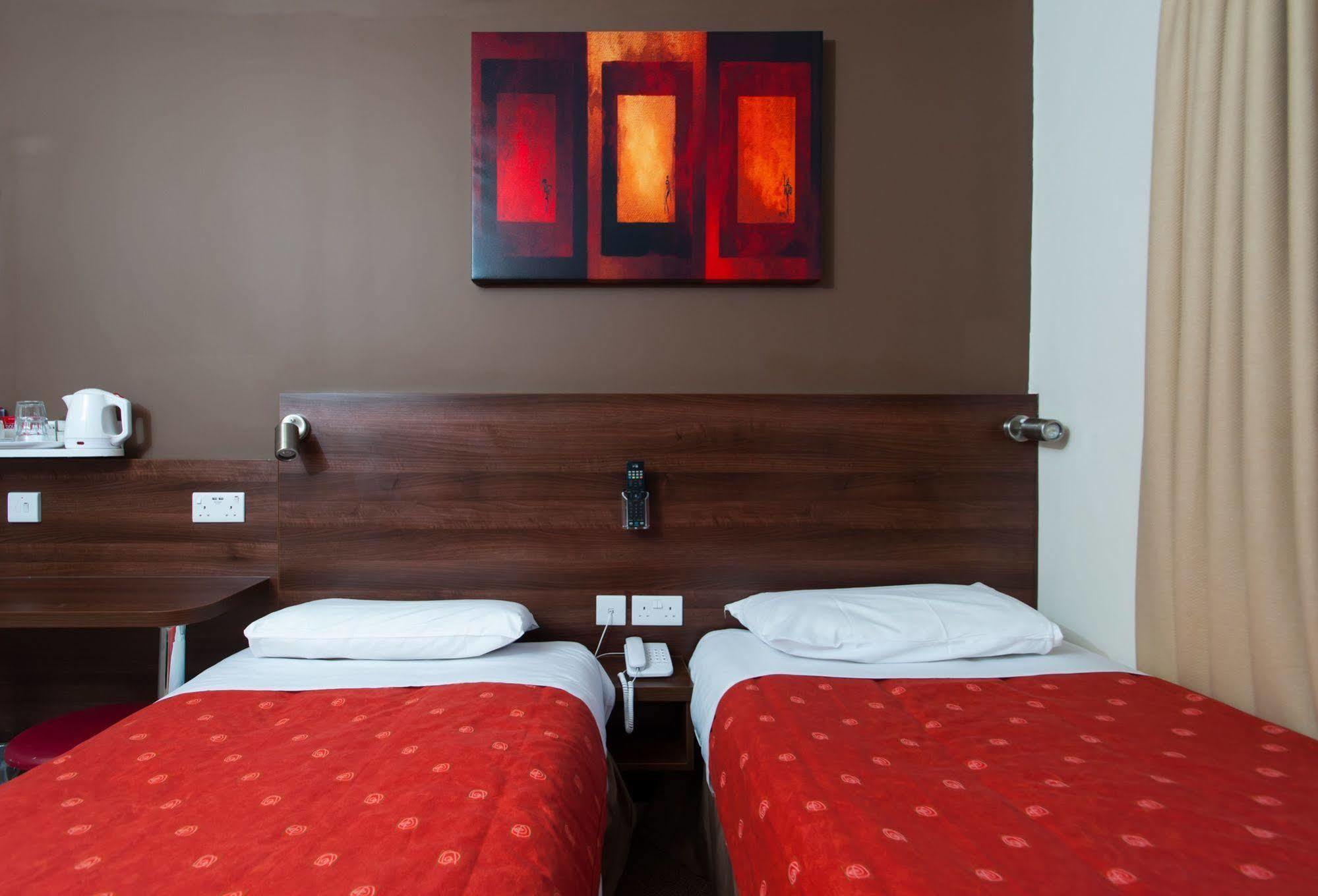 Marble Arch Hotel London