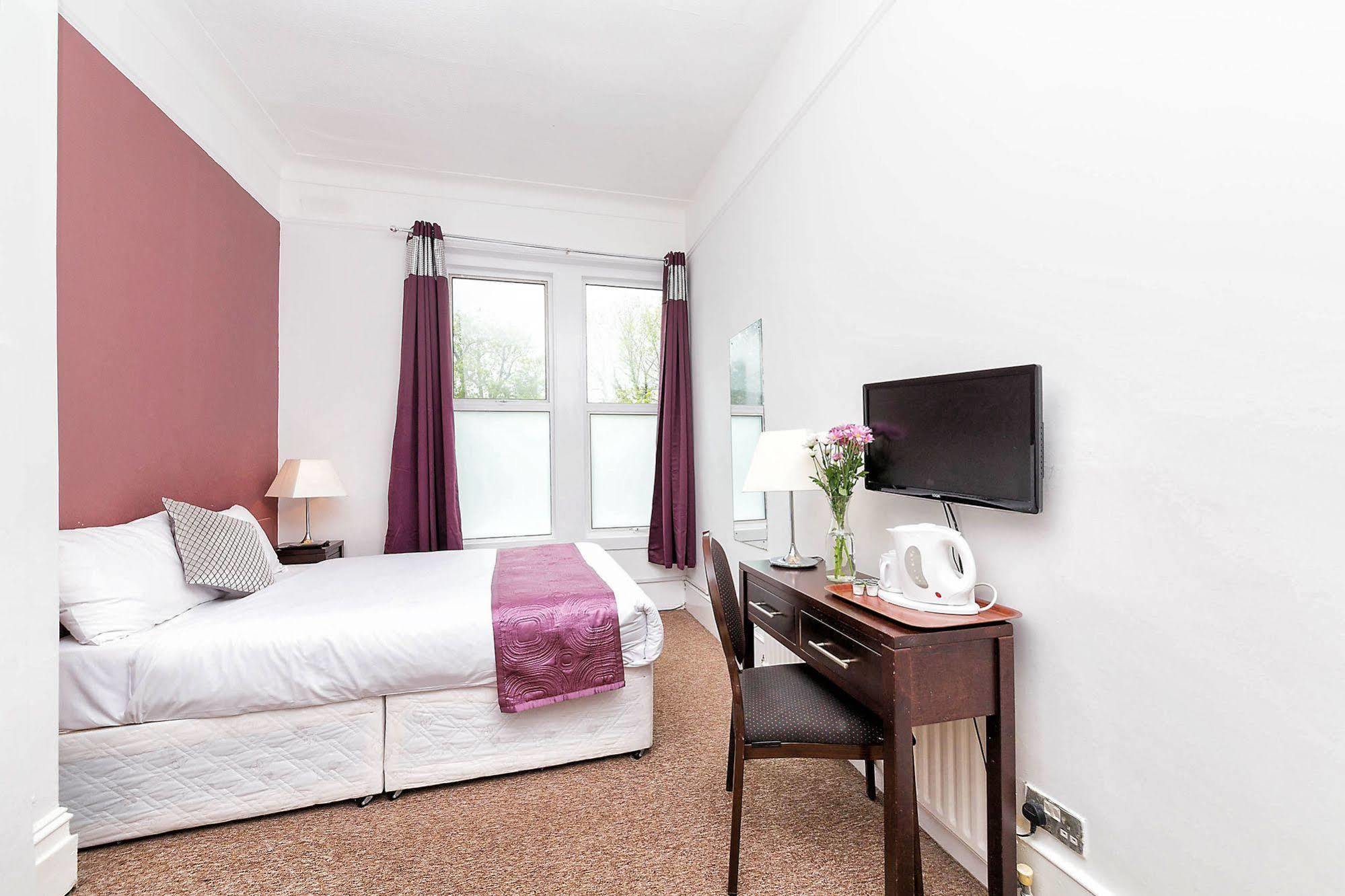 Hotel National London