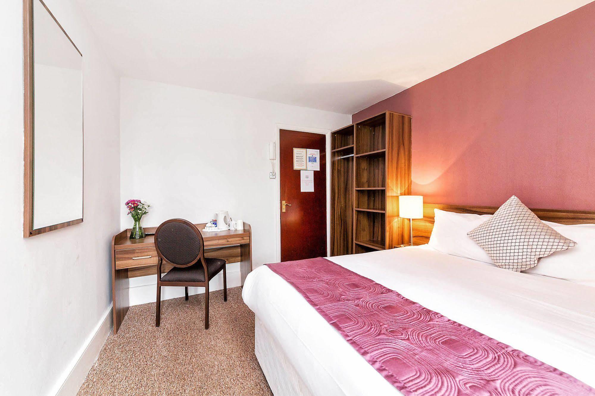 National Hotel London