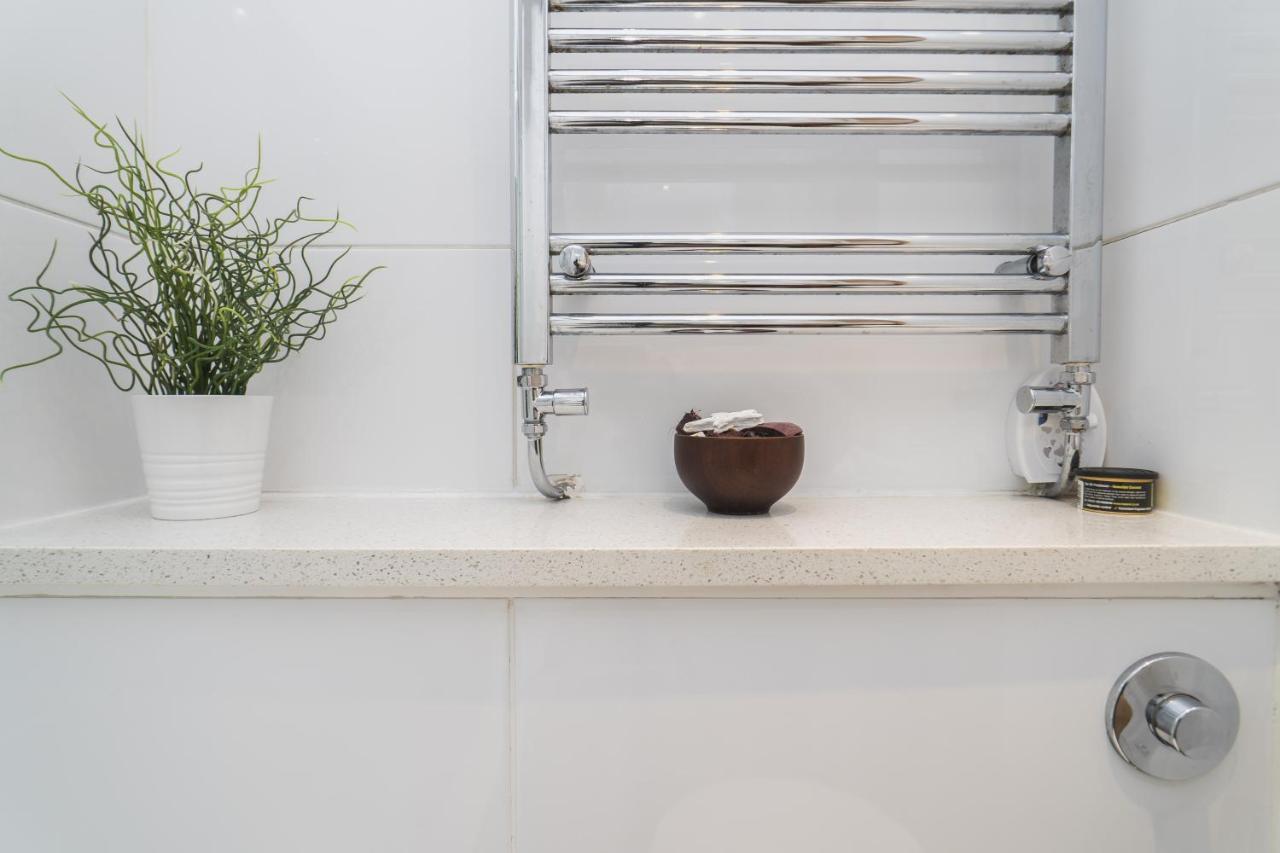 Classic Two-bedroom Pimlico Apartment London