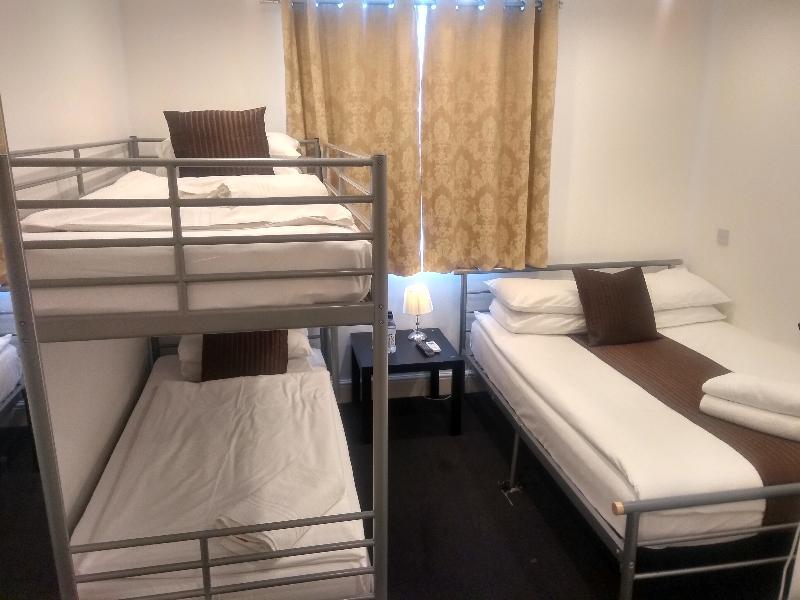 Apartahotel Nox Hyde Park 4*