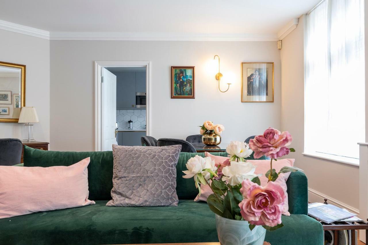 Beautiful In The Heart Of Mayfair Apartment *