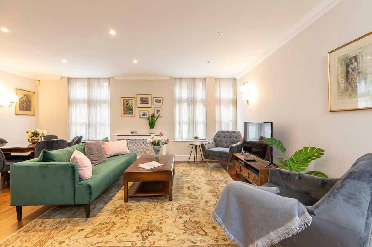 Beautiful In The Heart Of Mayfair Apartment