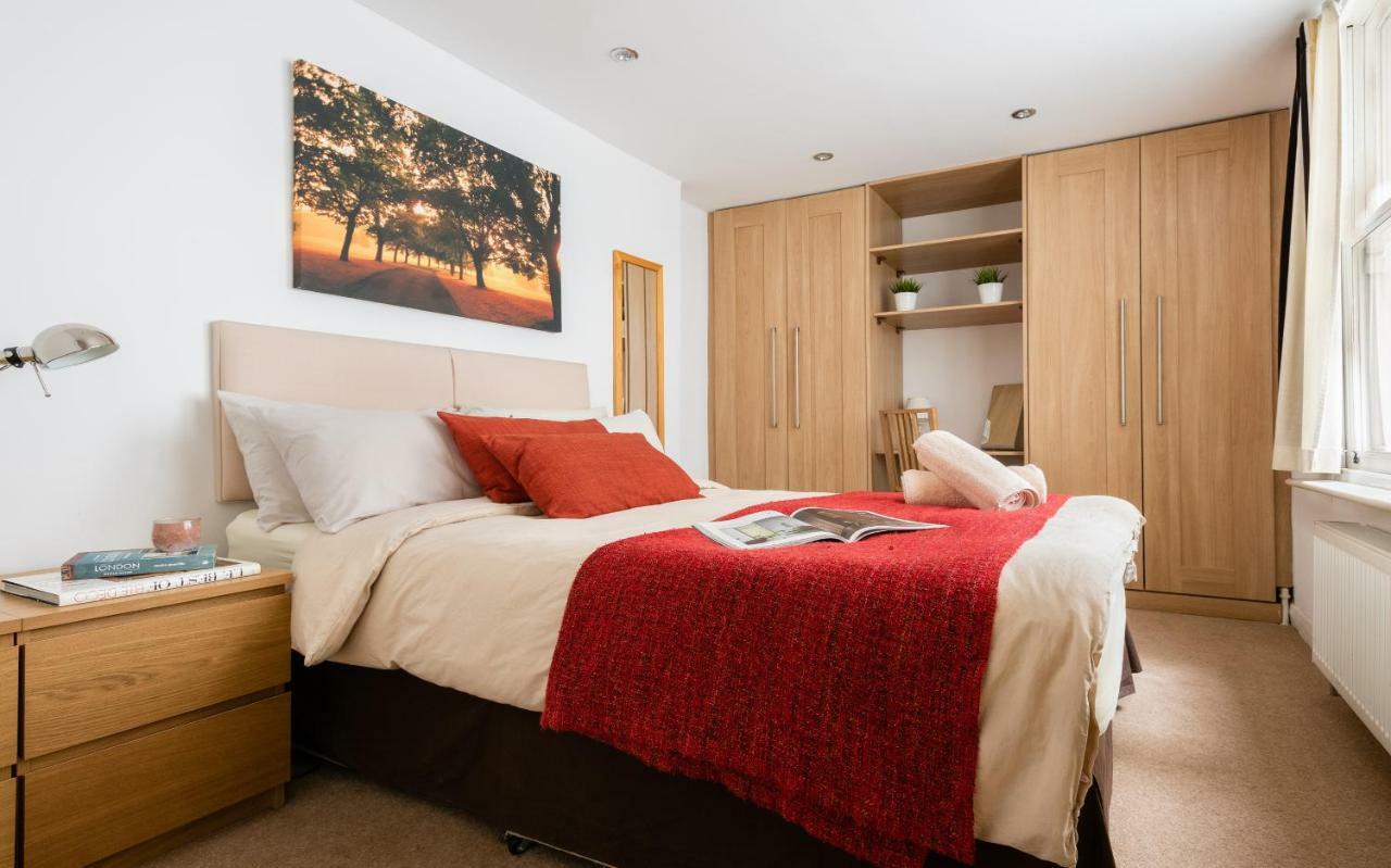 Classic Two-bedroom Pimlico Apartment *