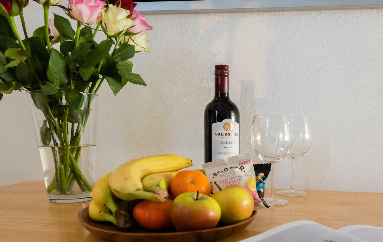 Classic Two-bedroom Pimlico Apartment *