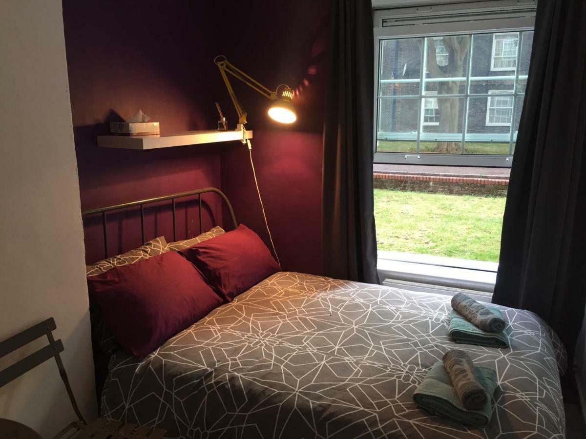 Redlynch House Bed & Breakfast London