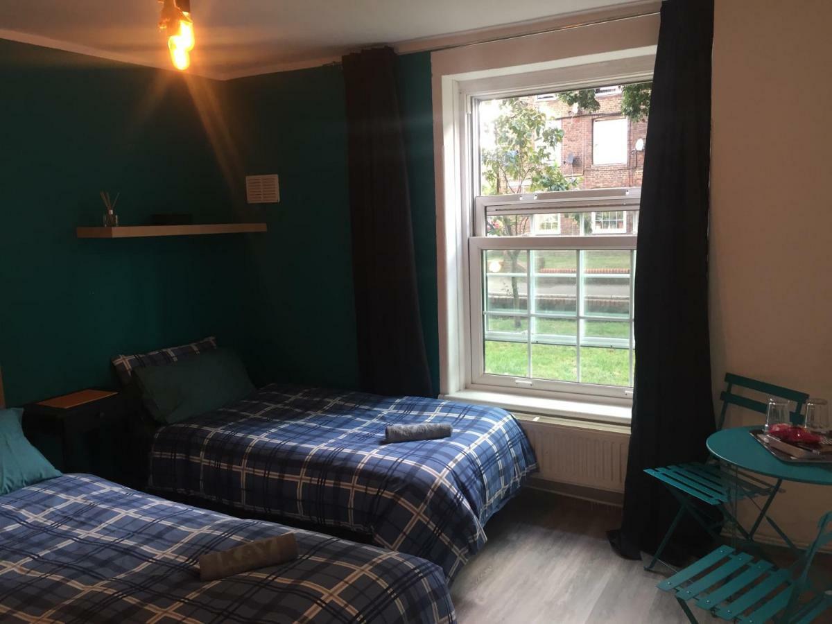 Redlynch House Bed & Breakfast London