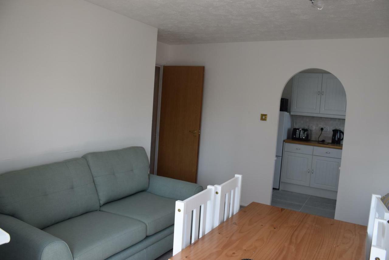 1 Bedroom Ponders End Appartement *