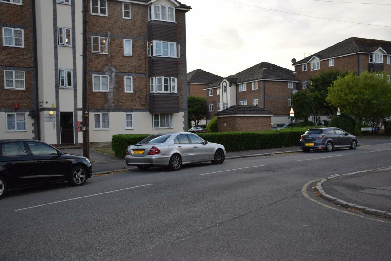 Appartement 1 Bedroom Ponders End Londen