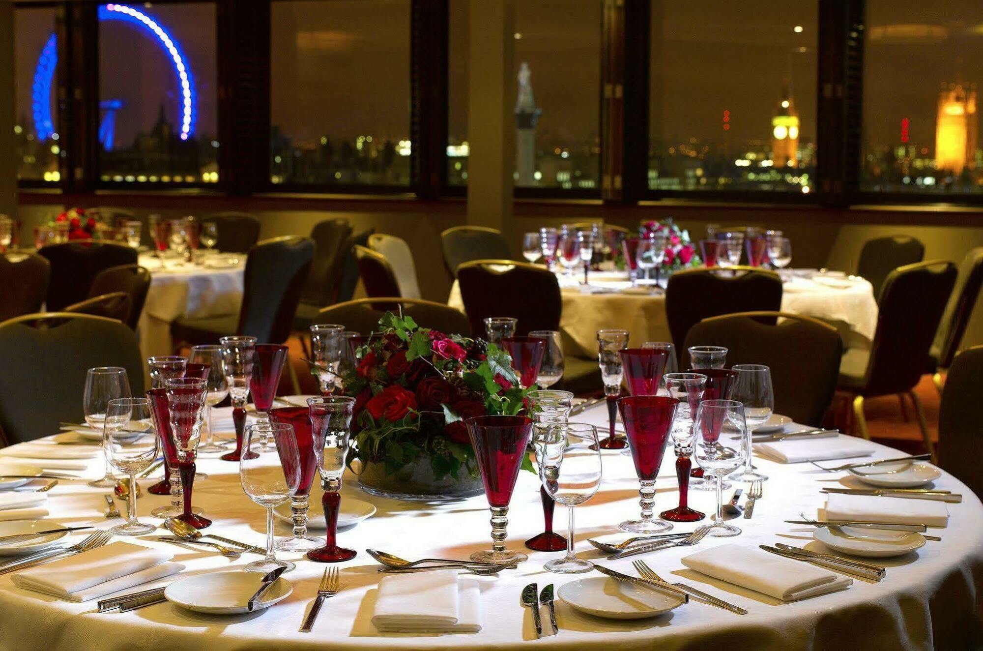 Radisson Blu Hotel, Leicester Square 5*