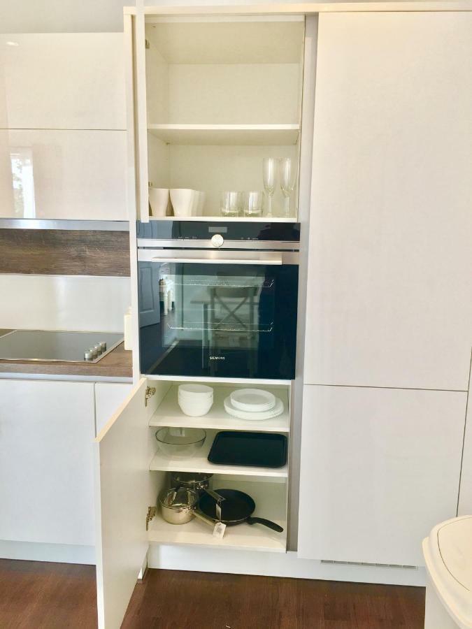 2-bedrooms Apartment, Lounge, Balcony Apartment *
