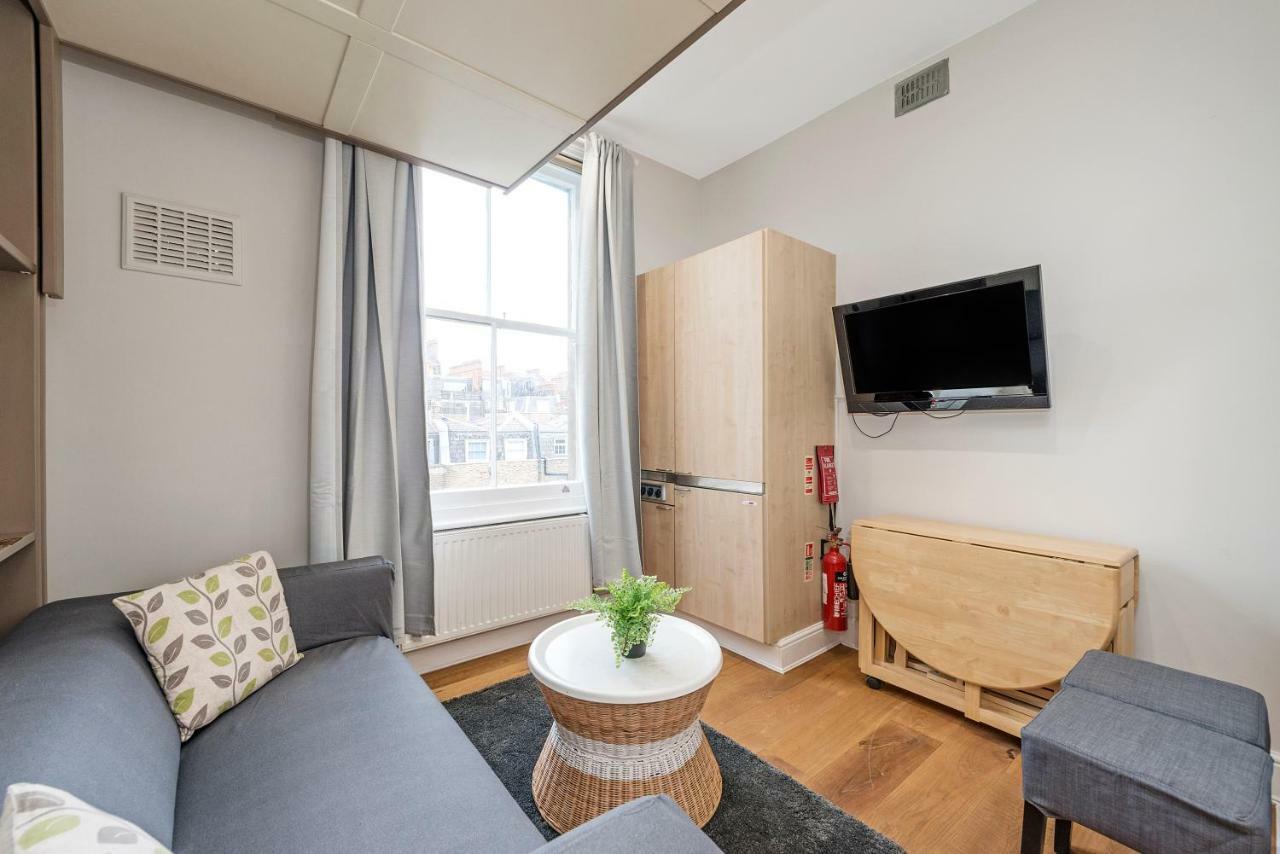 Urban Notting Hill Apartment *