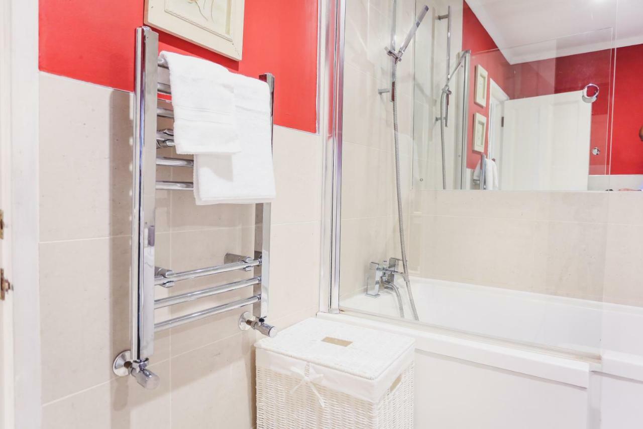 2bedroom Onslow Gardens South Kensington Londres