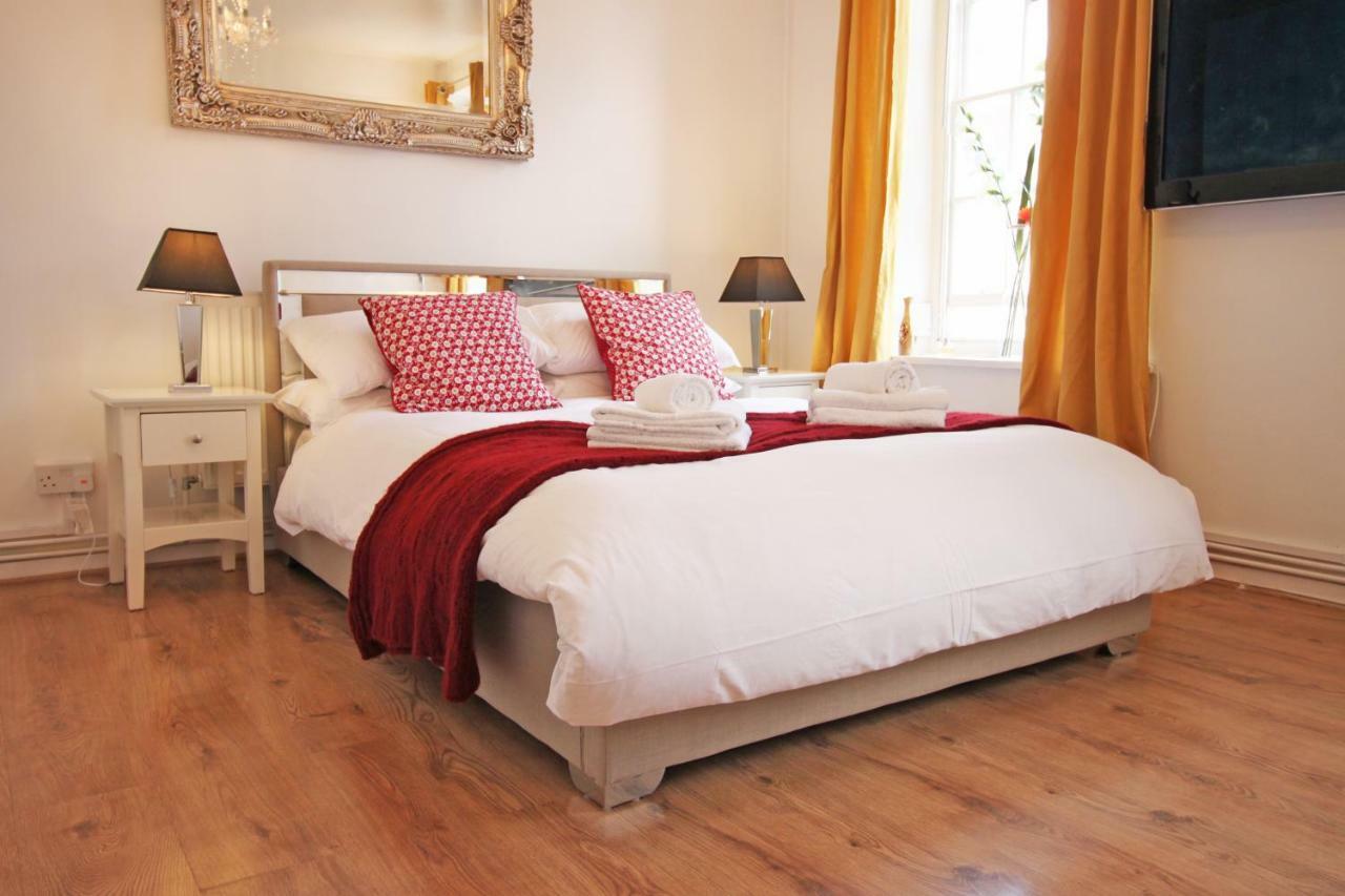 227 Lavita House London