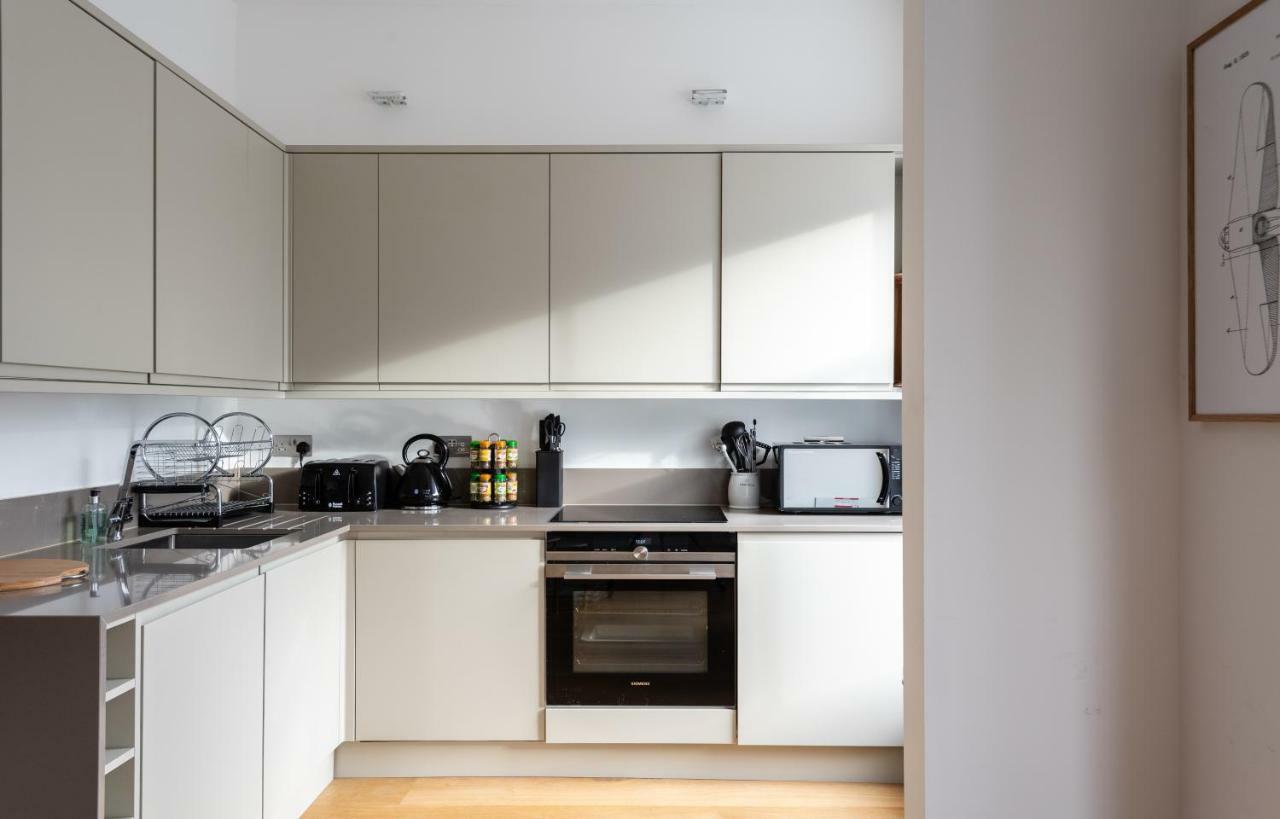 The Notting Hill Nook - Bright & Quiet 2bdr * London