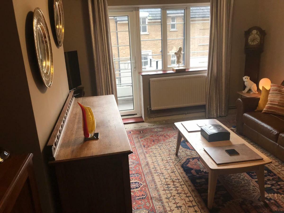 Apartment Bright,tasteful And Comfortable Flat In Trendy Shorditch.