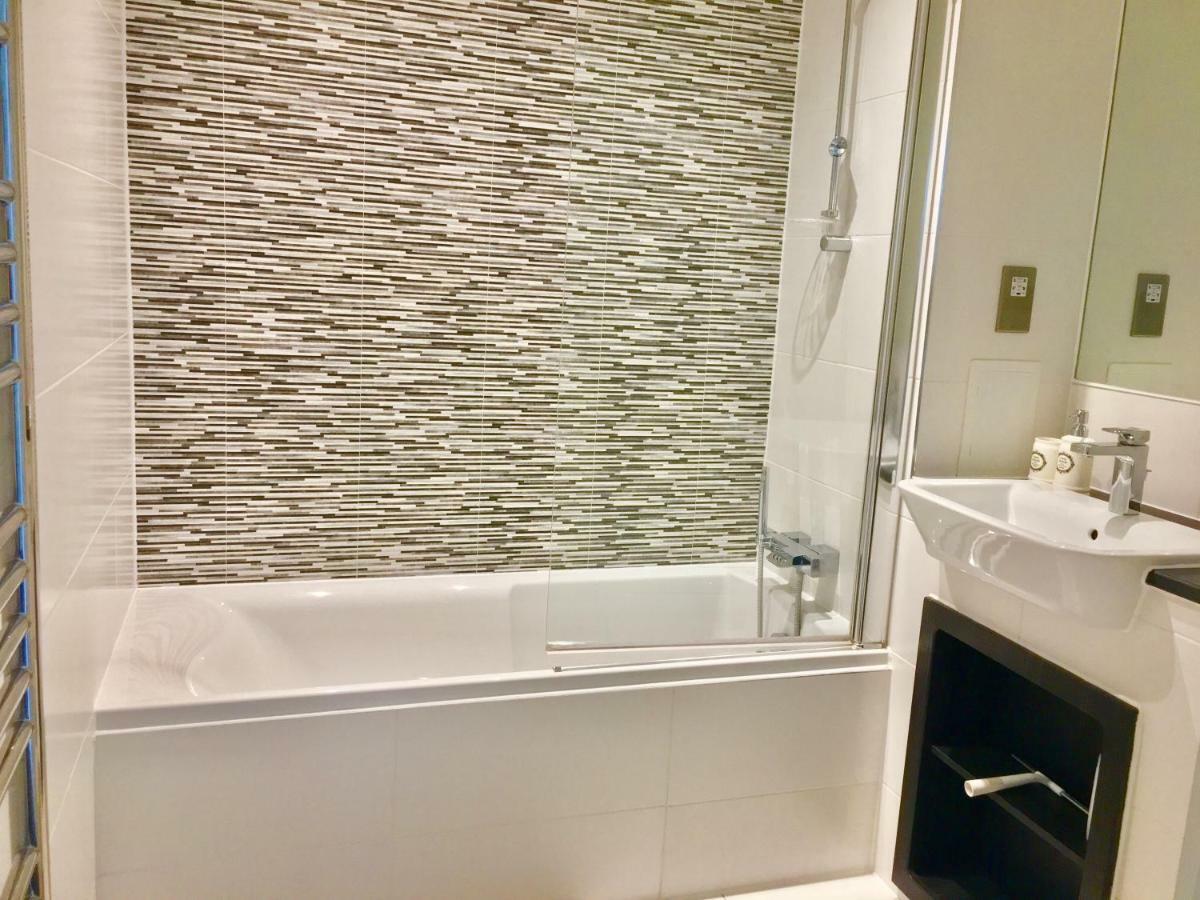 2-bedrooms Apartment, Lounge, Balcony Apartment