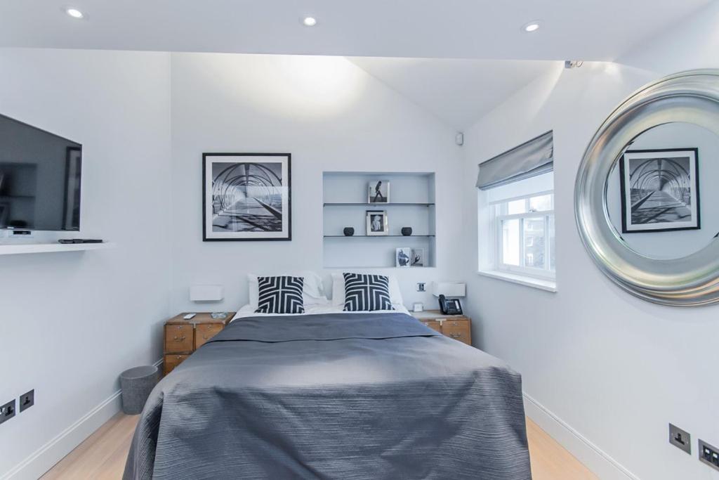 Apartment Radnor House London