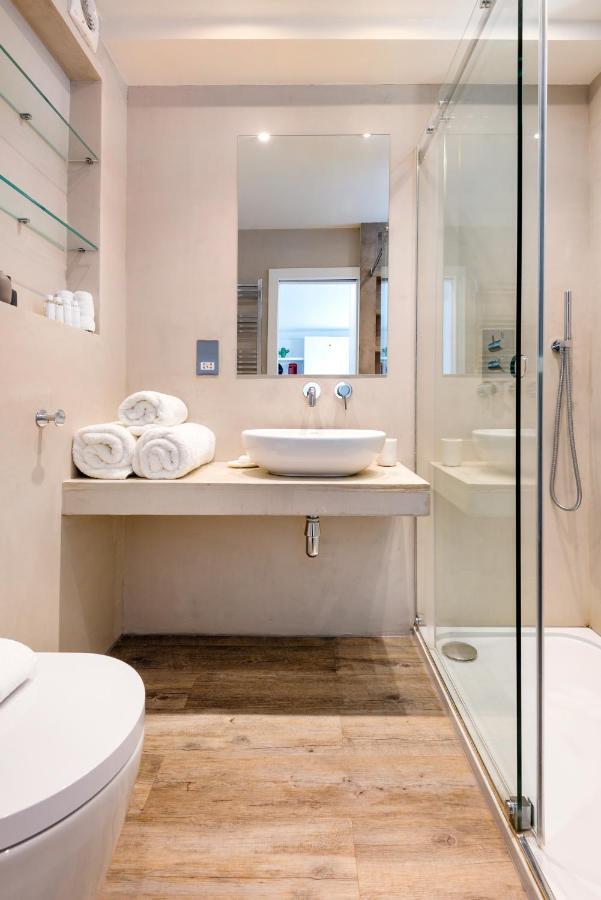 Canguroproperties - Pinehurst Court London