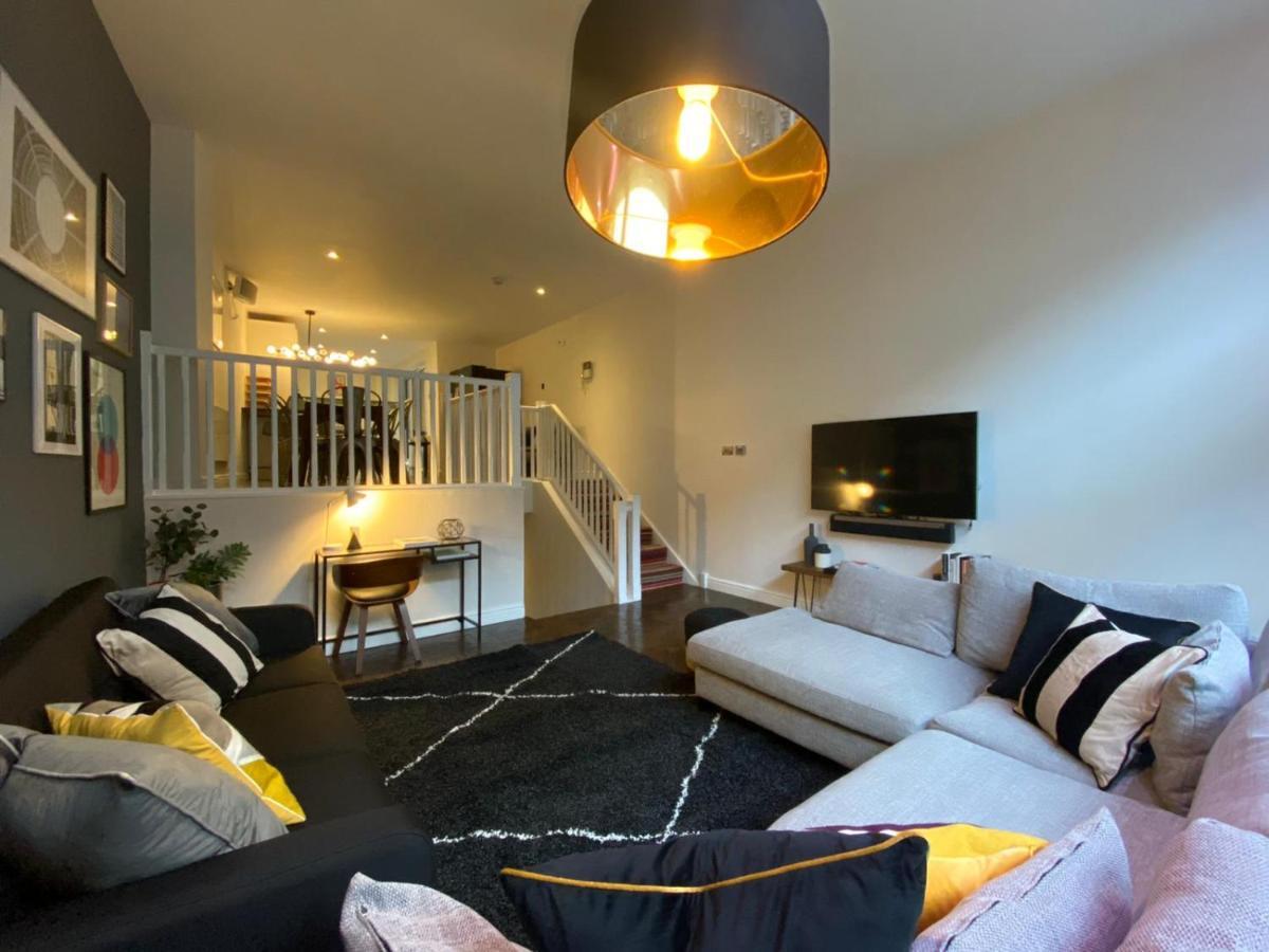 Apartment Foley Street London