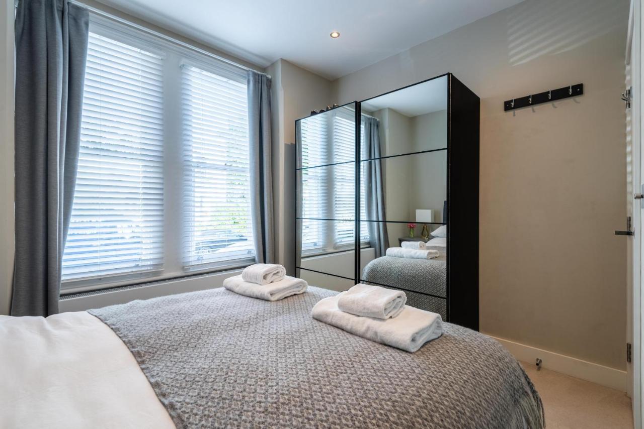 Stylish Fulham Flat With Patio London