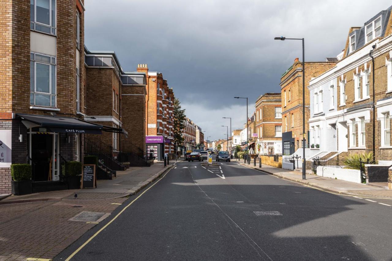Stylish Fulham Flat With Patio London