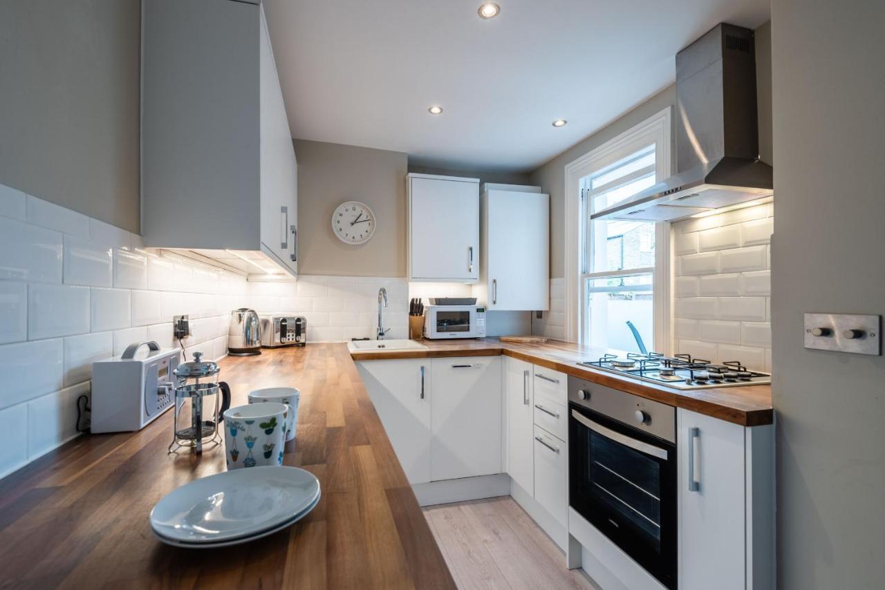 Apartment Stylish Fulham Flat With Patio