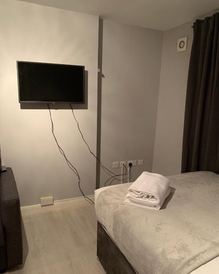 Aparthotel Holland Rd Service Studio