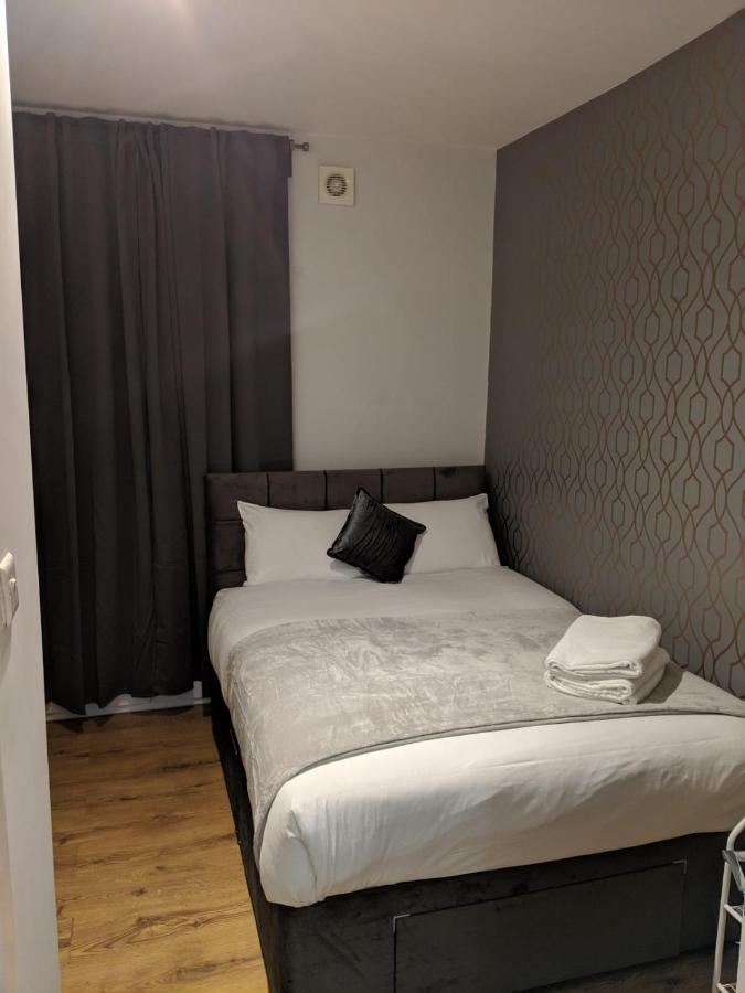 Aparthotel Holland Rd Service Studio London