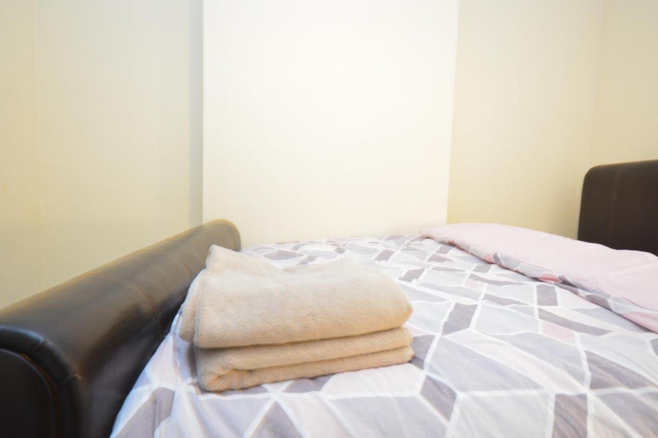 Beautiful Two Bedroom Near O2 Arena * London