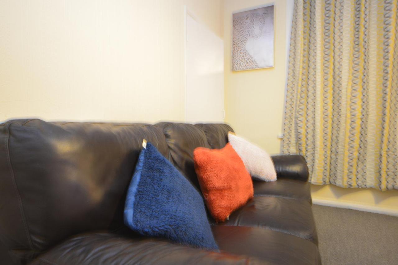 Apartment Beautiful Two Bedroom Near O2 Arena