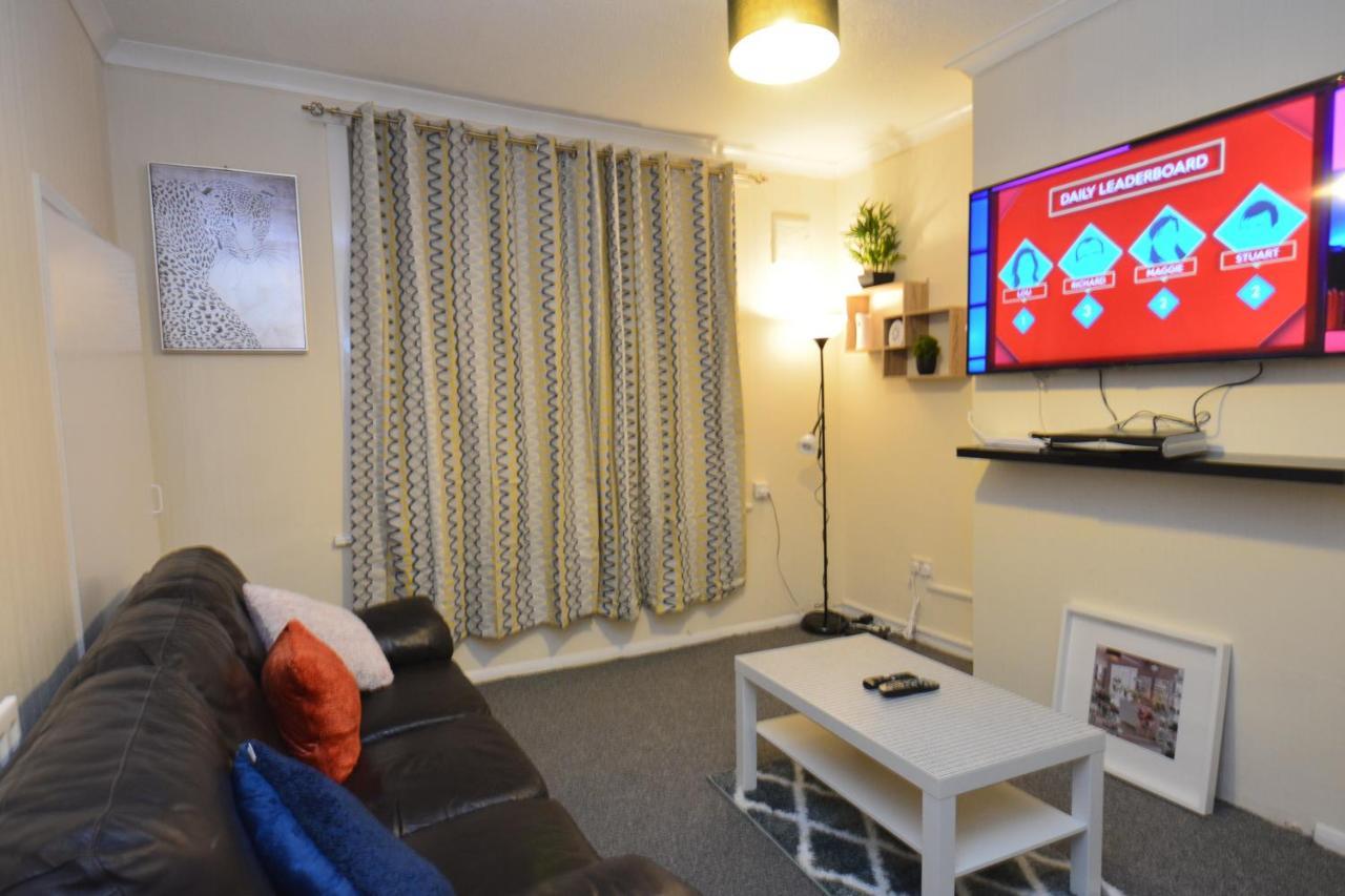 Beautiful Two Bedroom Near O2 Arena * London