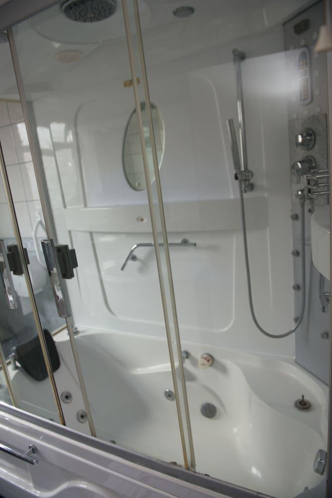Hotel The Ne 3*
