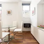 Hyde Park Apartment